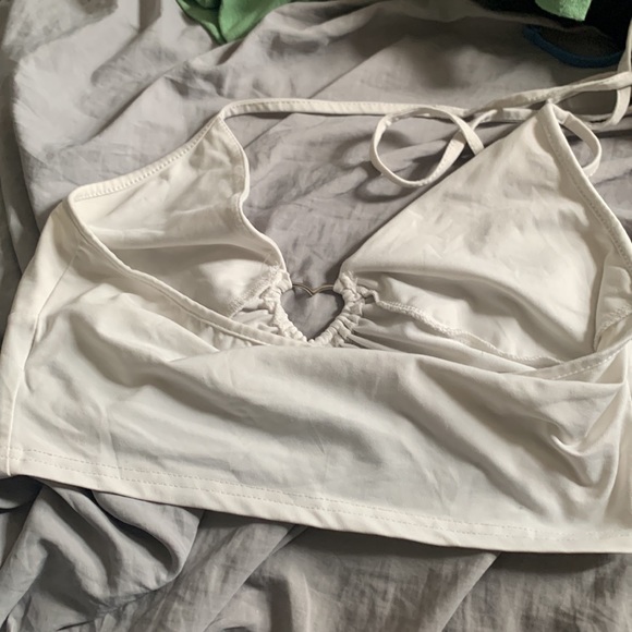 Tried it on didn’t fit haven’t worn since - Picture 2 of 3